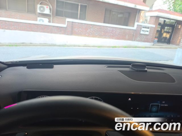 Mercedes-Benz A-Class 2021 — photo 12