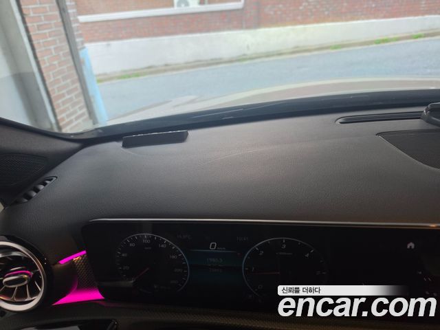 Mercedes-Benz A-Class 2021 — photo 15