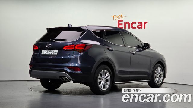 Hyundai Santafe 2018 — photo 2