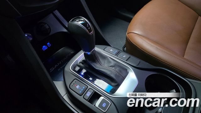 Hyundai Santafe 2018 — photo 9