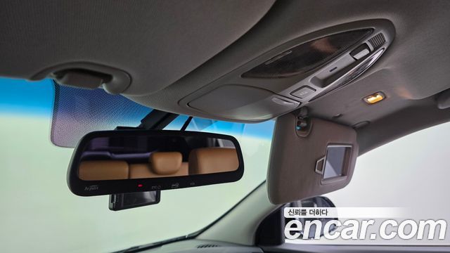 Hyundai Santafe 2018 — photo 14