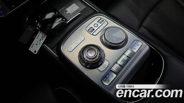 Genesis G90 2023 — photo 12