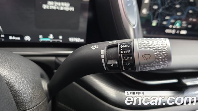 Genesis G90 2023 — photo 32