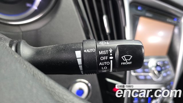 Hyundai Sonata 2010 — photo 18