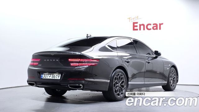Genesis G80 2023 — photo 2