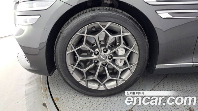 Genesis G80 2023 — photo 5