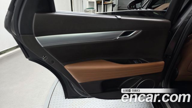 Genesis G80 2023 — photo 15