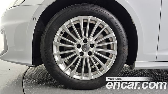 Audi A6 2020 — photo 5