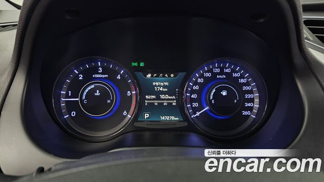Hyundai Grandeur 2015 — photo 8