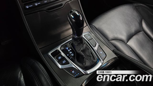 Hyundai Grandeur 2015 — photo 9