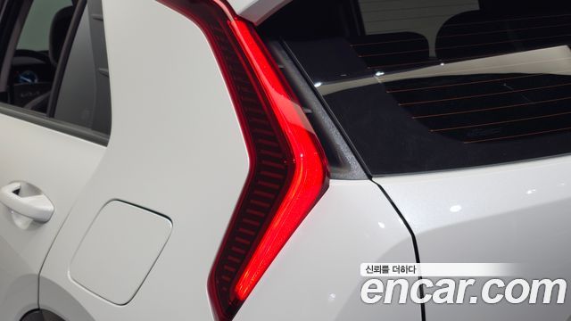 Kia Niro 2025 — photo 9