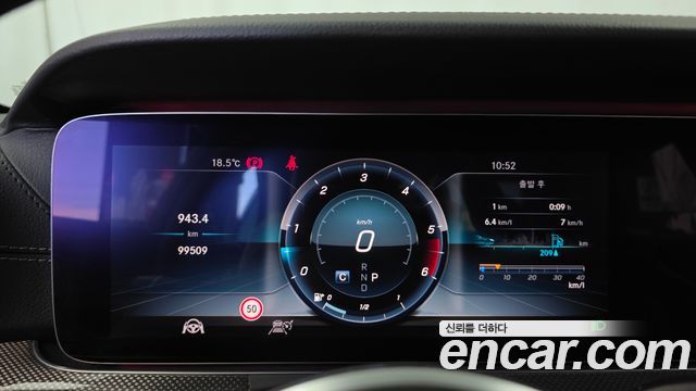Mercedes-Benz CLS-Class 2019 — photo 11