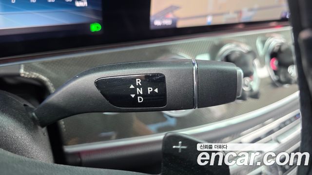Mercedes-Benz CLS-Class 2019 — photo 12