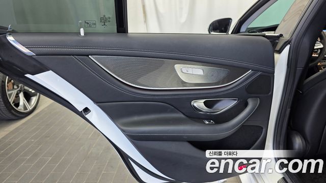 Mercedes-Benz CLS-Class 2019 — photo 15