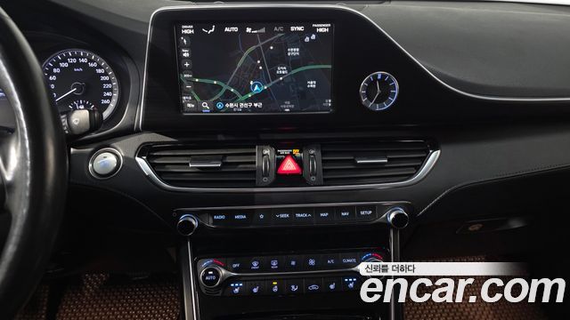 Hyundai Grandeur 2017 — photo 12