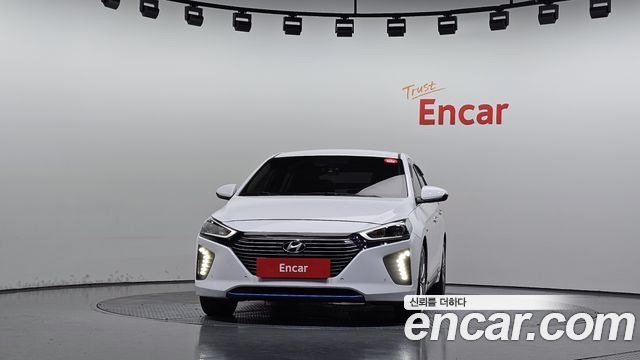 Hyundai Ioniq 2016 — photo 3