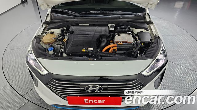 Hyundai Ioniq 2016 — photo 6