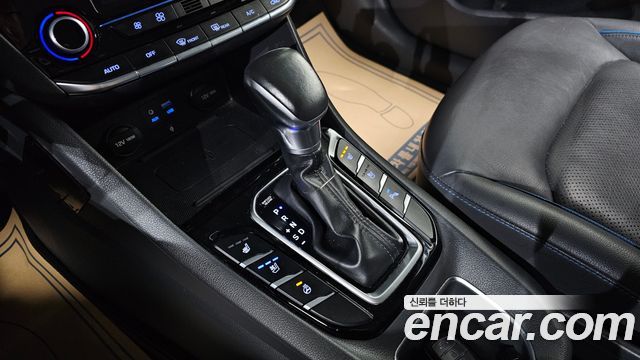 Hyundai Ioniq 2016 — photo 9