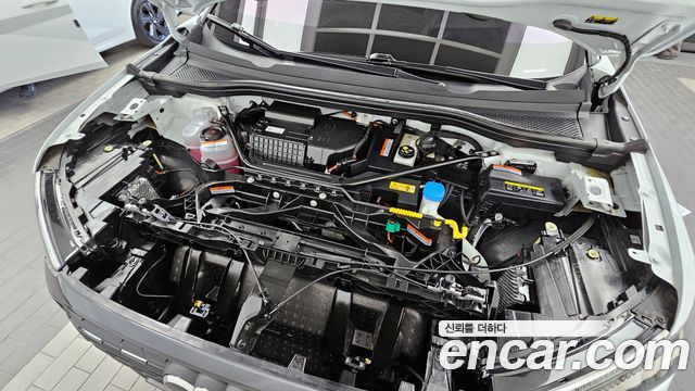 Audi Q4 e-tron 2025 — photo 6