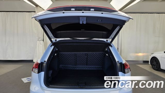 Audi Q4 e-tron 2025 — photo 23