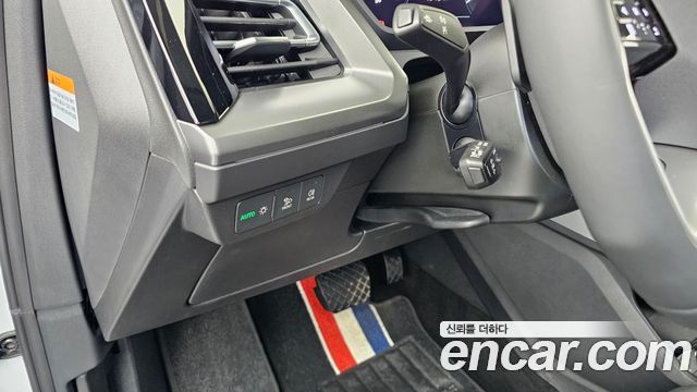 Audi Q4 e-tron 2025 — photo 27