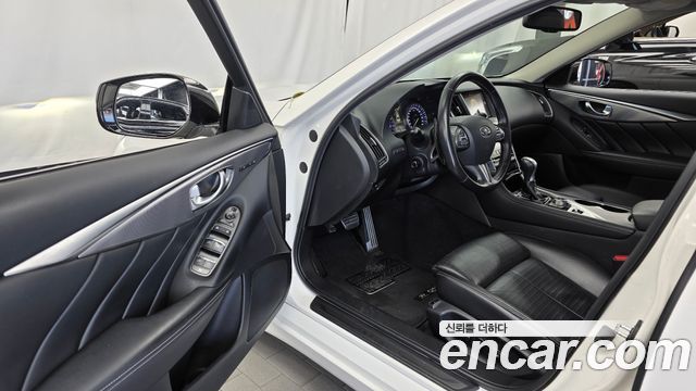 Infiniti Q50 2015 — photo 10