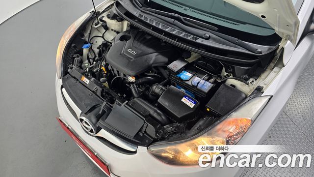 Hyundai AVANTE 2014 — photo 6