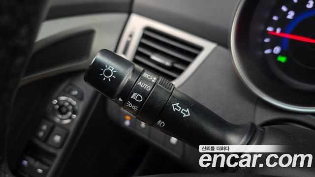 Hyundai AVANTE 2014 — photo 27