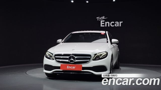 Mercedes-Benz E-Class 2017 — photo 3