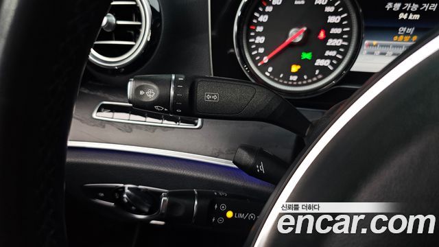 Mercedes-Benz E-Class 2017 — photo 15