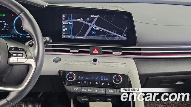 Hyundai AVANTE 2022 — photo 14