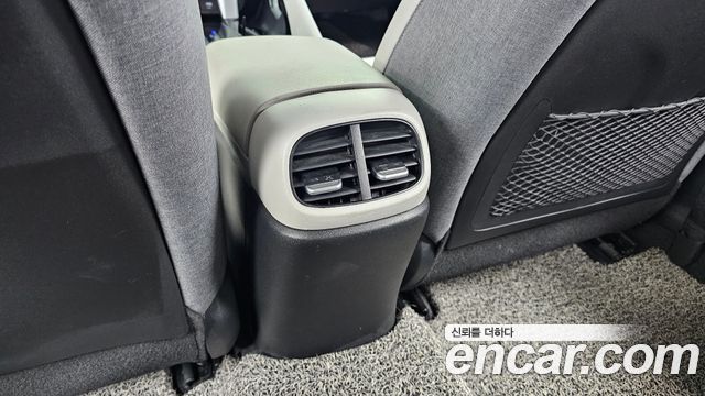 Hyundai AVANTE 2022 — photo 19