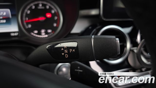 Mercedes-Benz C-Class 2018 — photo 8