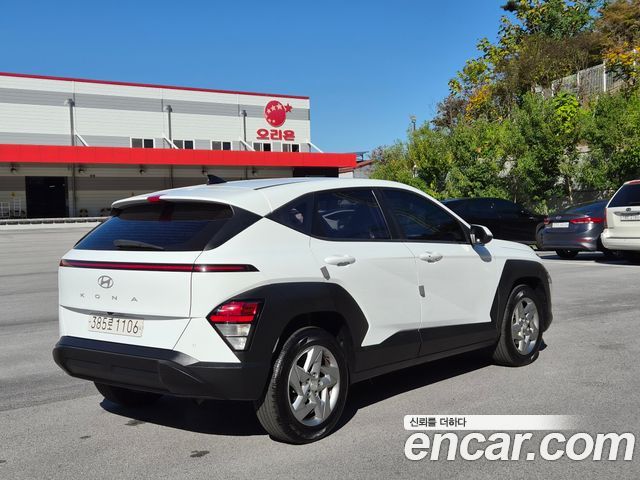 Hyundai Kona 2023 — photo 2