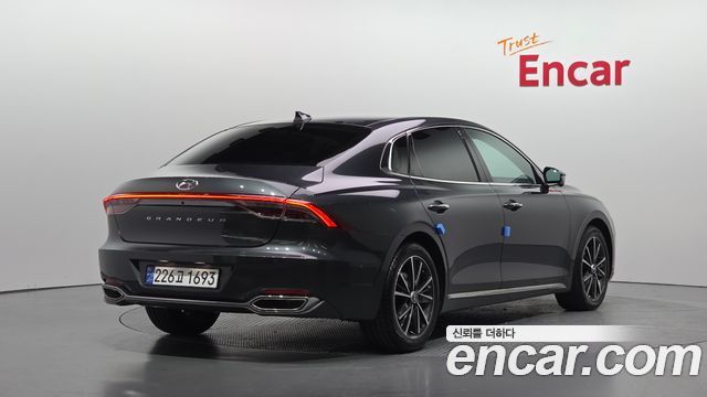 Hyundai Grandeur 2023 — photo 2