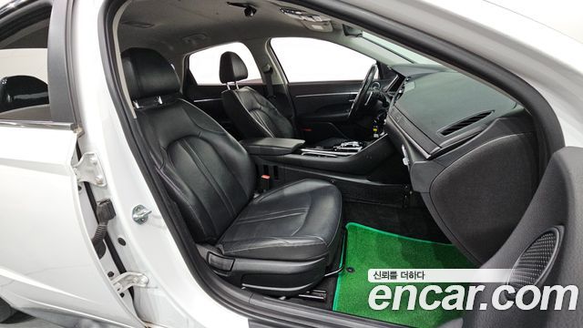 Hyundai Sonata 2020 — photo 18