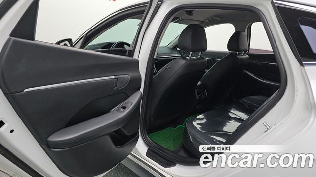 Hyundai Sonata 2020 — photo 16