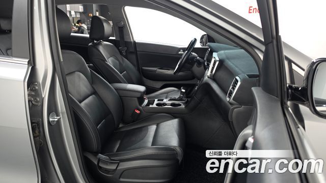 Kia Sportage 2019 — photo 16