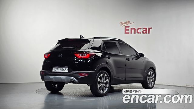 Kia Stonic 2019 — photo 2