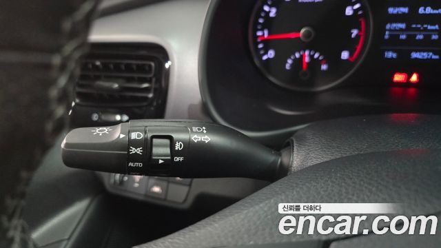Kia Stonic 2019 — photo 30