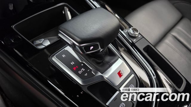 Audi A4 2020 — photo 12