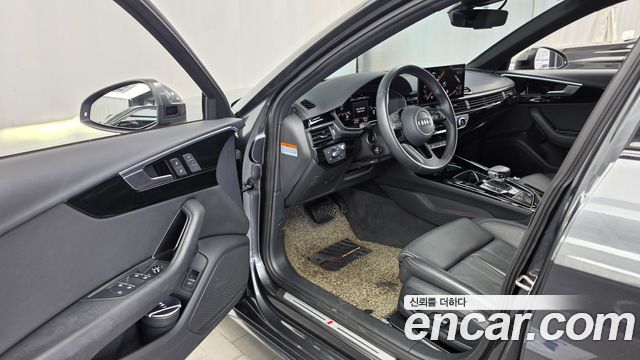 Audi A4 2020 — photo 13