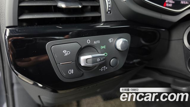 Audi A4 2020 — photo 28