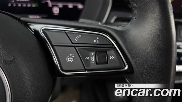 Audi A4 2020 — photo 31