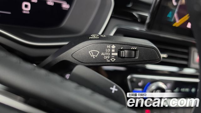 Audi A4 2020 — photo 35