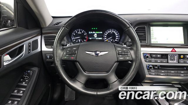 Genesis G80 2017 — photo 12