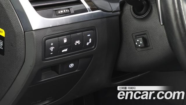 Genesis G80 2017 — photo 15