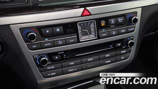 Genesis G80 2017 — photo 18