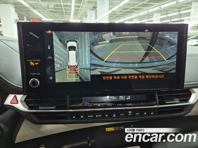 Toyota Sienna 2025 — photo 9