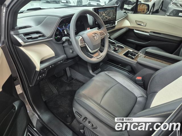Toyota Sienna 2025 — photo 15